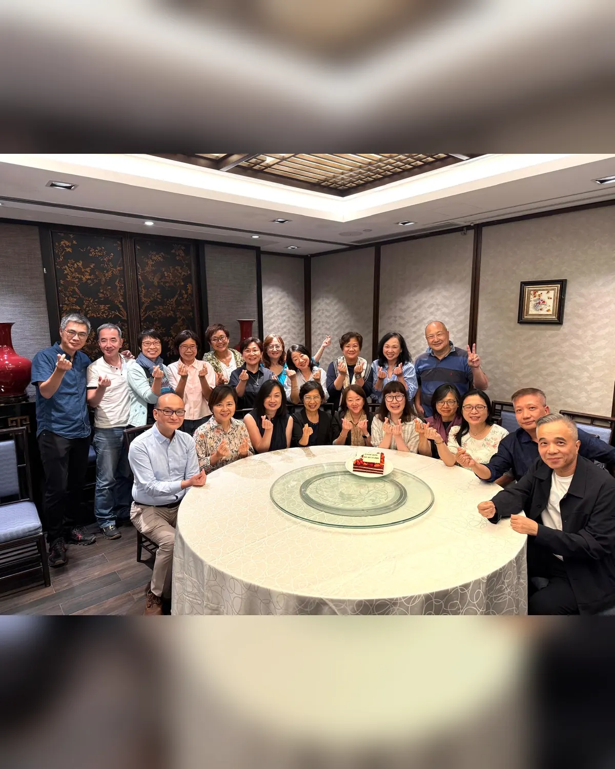 Celebrating the 40th anniversary of the CUHK GPA class with classmates in Hong Kong.