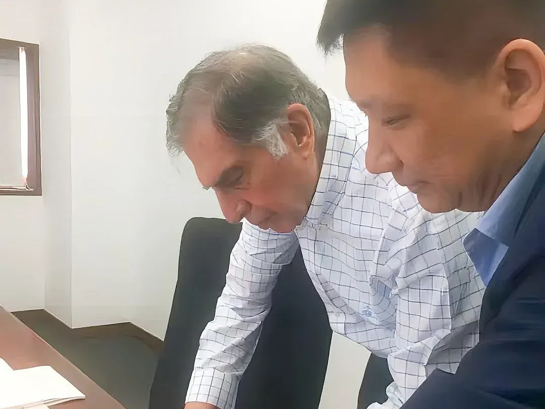 Agreement signing with the delivery partner